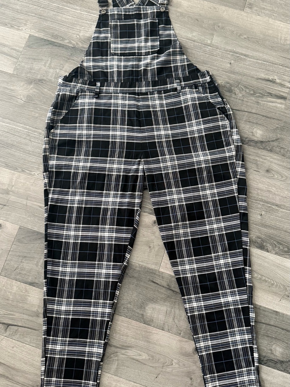 Hot Topic Black & White Plaid Women's Overall Jumpsuit